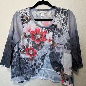 Chico’s Women’s Cross Over Front Sweater. Very Pretty. New Condition. Size P/L.